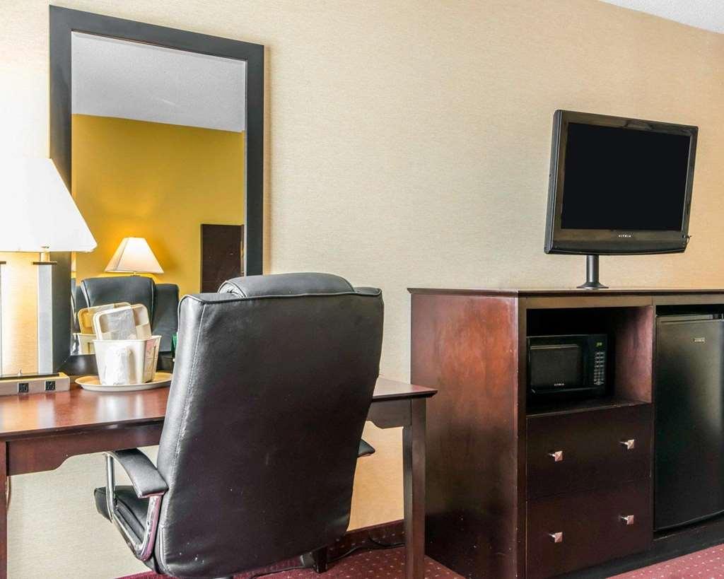 Quality Inn Dry Ridge Room photo