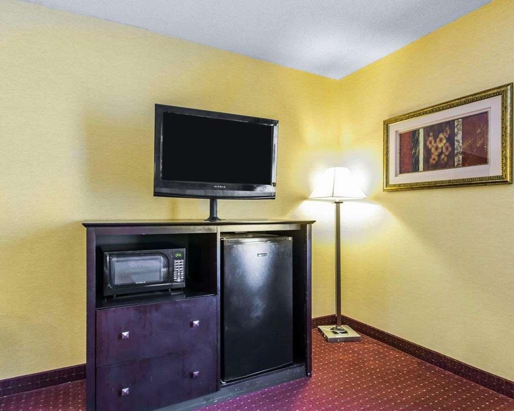 Quality Inn Dry Ridge Room photo